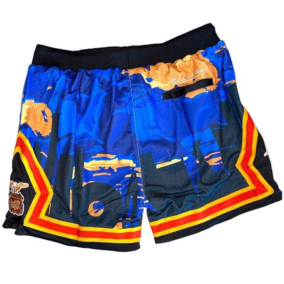 Mitchell & Ness RARE Sneakercon Sport Shorts Medium NEW - Picture 10 of 10